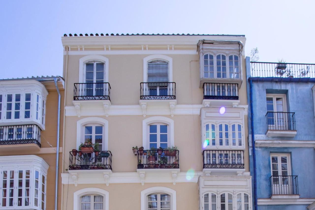 -Malagasunapts-Private Terrace Penthouse Exterior foto