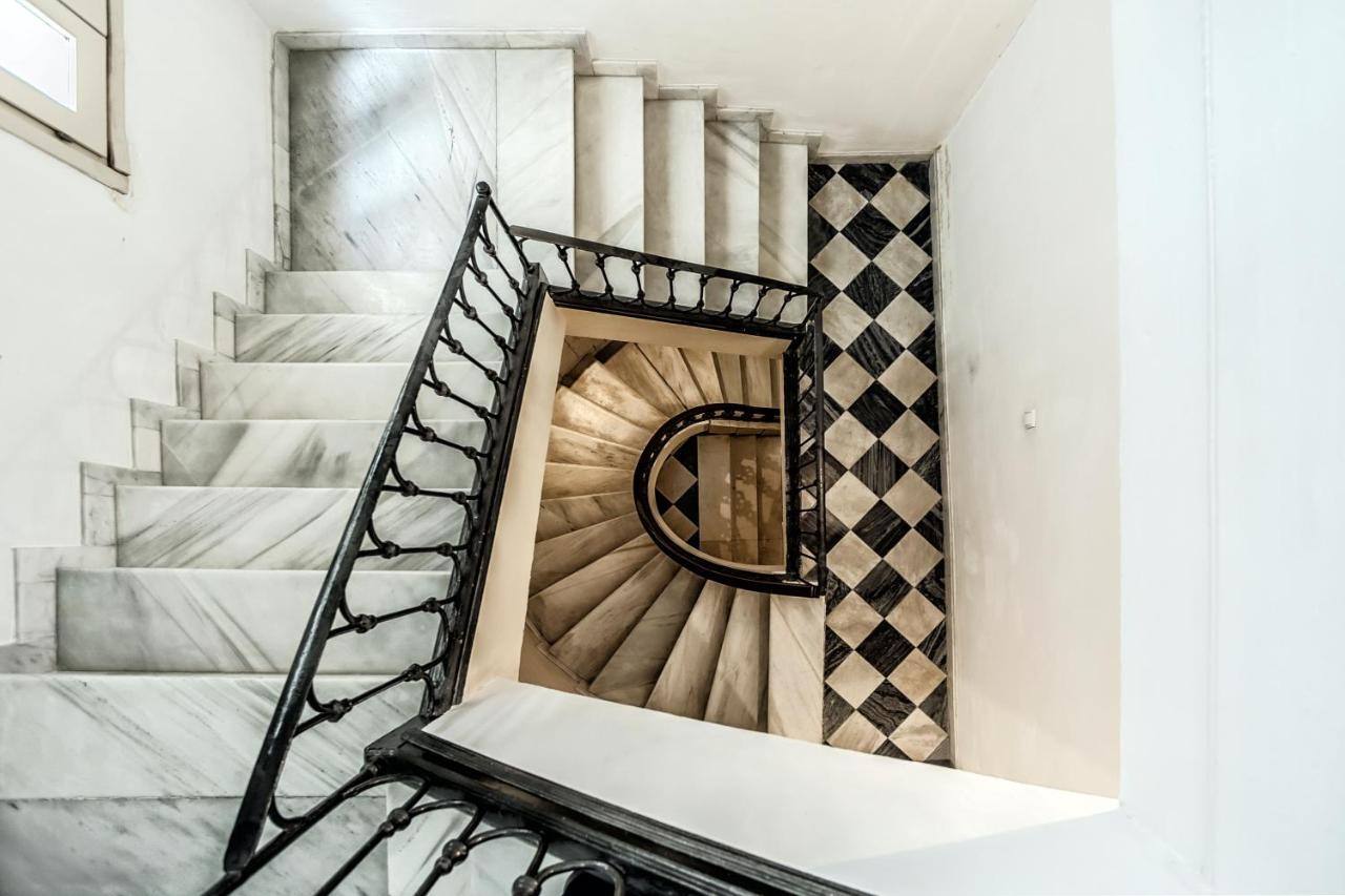 -Malagasunapts-Private Terrace Penthouse Exterior foto